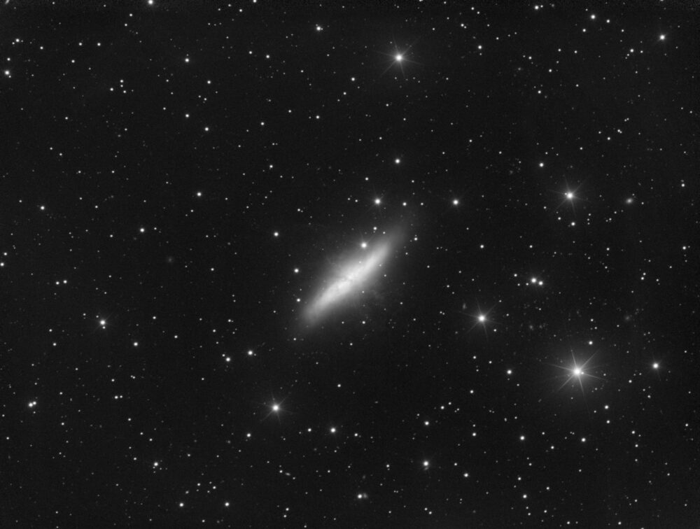 M 82 surnommée galaxie du Cigare